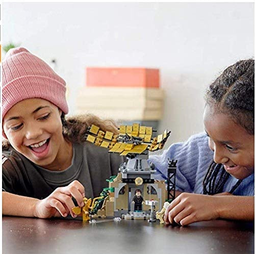 LEGO Wonder Woman vs. Cheetah 76157