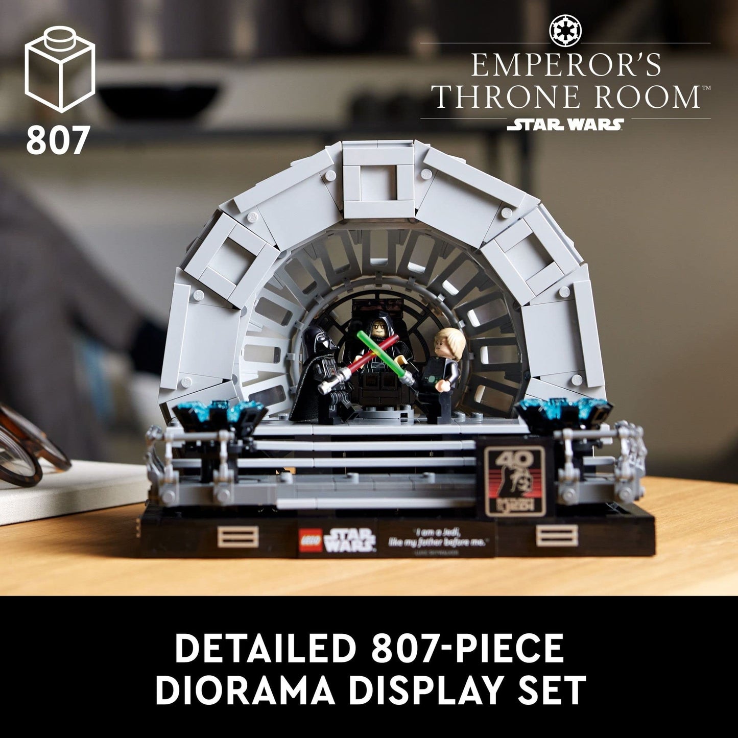 LEGO Star Wars: Emperor's Throne Room Diorama 75352