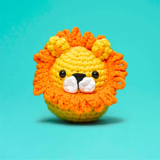 The Woobles Sebastian the Lion Beginner Crochet Kit