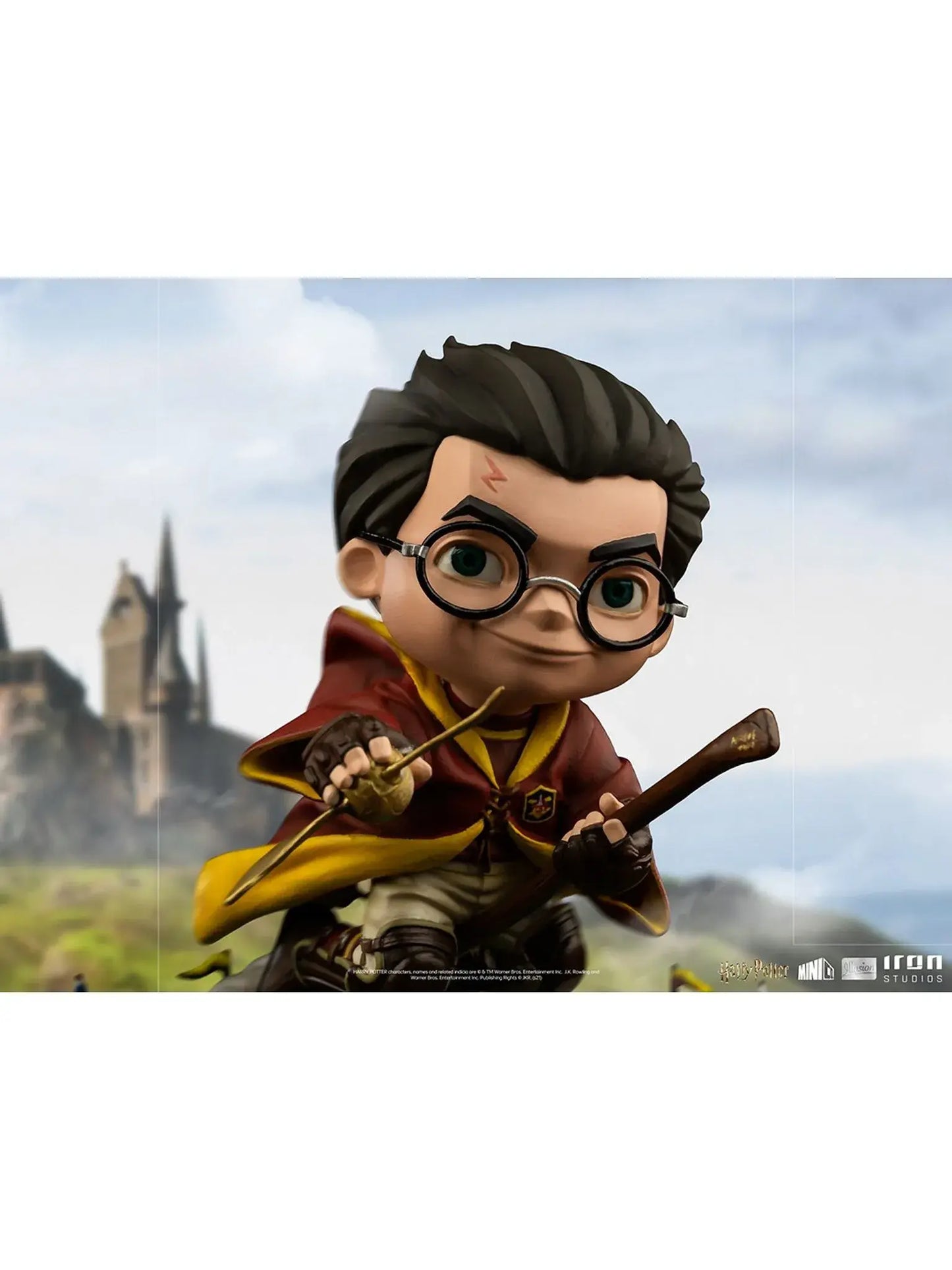 Statue Harry Potter at the Quiddich Match - Harry Potter - MiniCo Illusion - Iron Studios